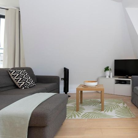 Stunning 3 Bedroom Penthouse With Terrace And Lift Londen Buitenkant foto